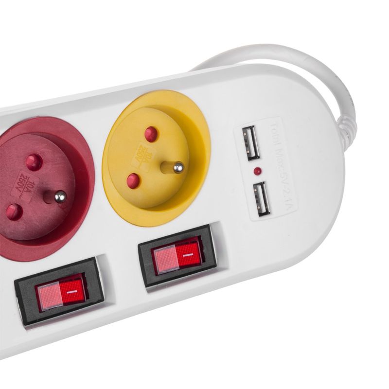 MACLEAN 4-OUTLET 2XUSB POWER STRIP MCE229W