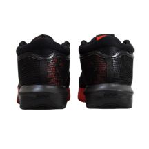 Nike Scarpe LeBron Witness Basketball