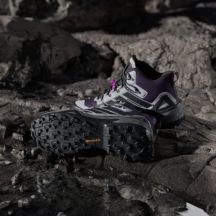 adidas Scarpe terrex Skychaser Mid GTX aurora plum/carbon/purple burst