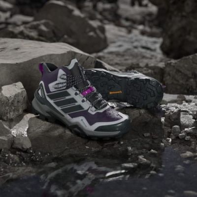 adidas Scarpe terrex Skychaser Mid GTX Aurora Plum/Carbon/Purple Burst