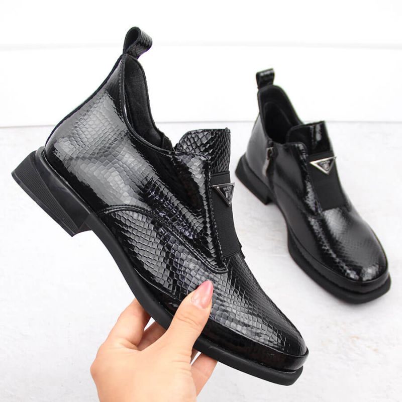 Women’s black crocodile-effect patent leather ankle boots with decorative detail, Filippo DBT6425