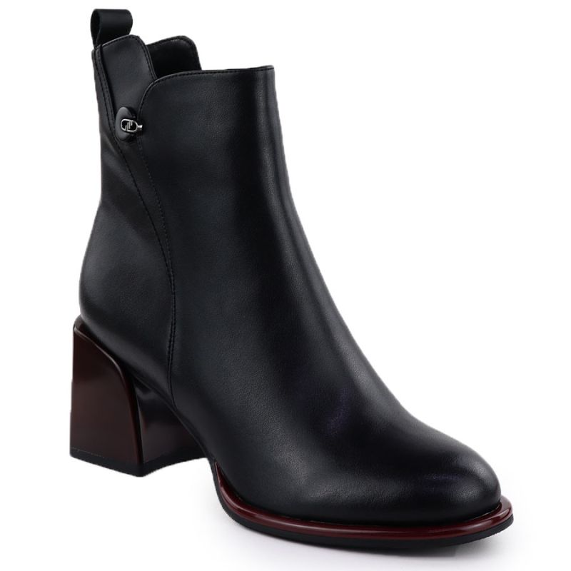 Black leather women’s ankle boots with a decorative heel Filippo DBT7363
