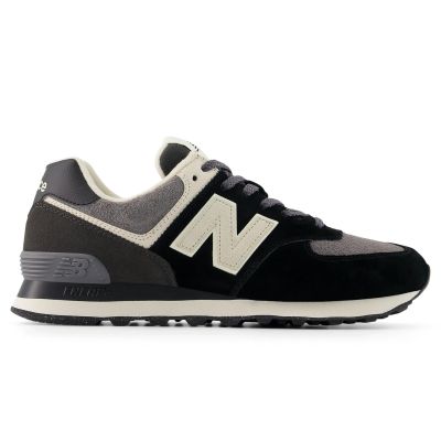 New Balance Sneakers lifestyle