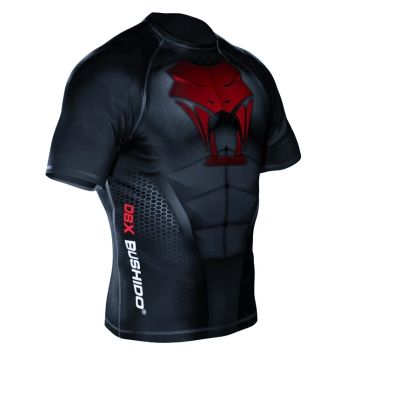 DBX Bushido Maglia The "Snake" compression Rashguard is made of DBX more DRY material.