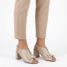 Jezzi Sandali block heel with bow
