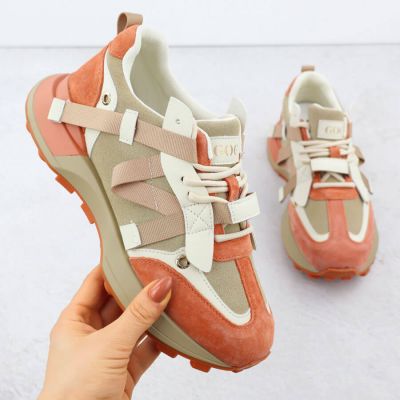 Goe Sneakers and leather Goe
