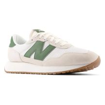 New Balance Sneakers lifestyle