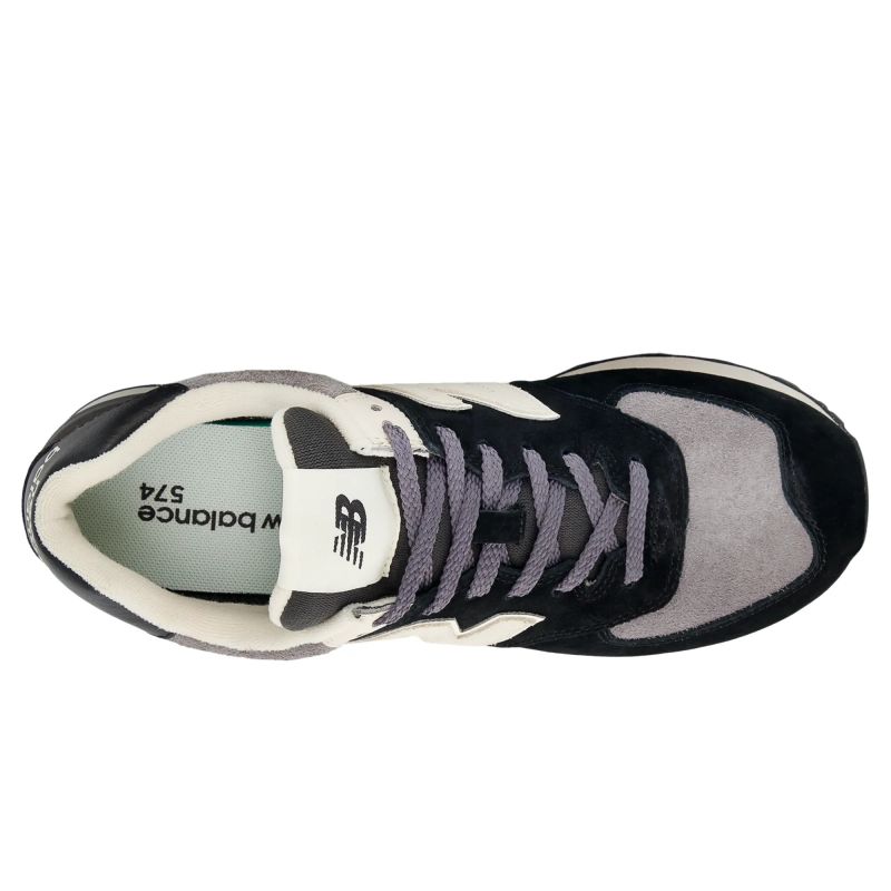 New Balance Sneakers lifestyle