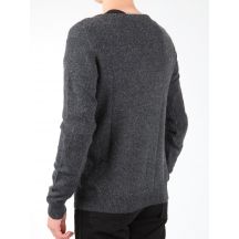 Lee Maglione V-Neck