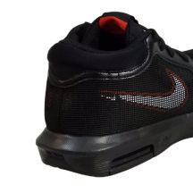 Nike Scarpe LeBron Witness Basketball