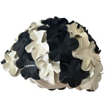 Crowell Cappello Ucho Bora swimming,