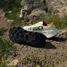 adidas Scarpe trail adidas terrex Agravic TT ftwr white/core blk/imp size