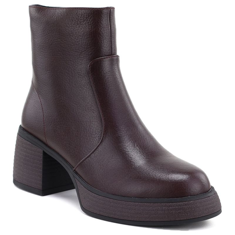 Women's leather ankle boots on a burgundy platform D&A S.Barski CR62-3369