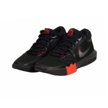 Nike Scarpe LeBron Witness Basketball