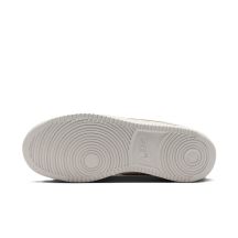 Nike Scarpe Court Vision Low SE